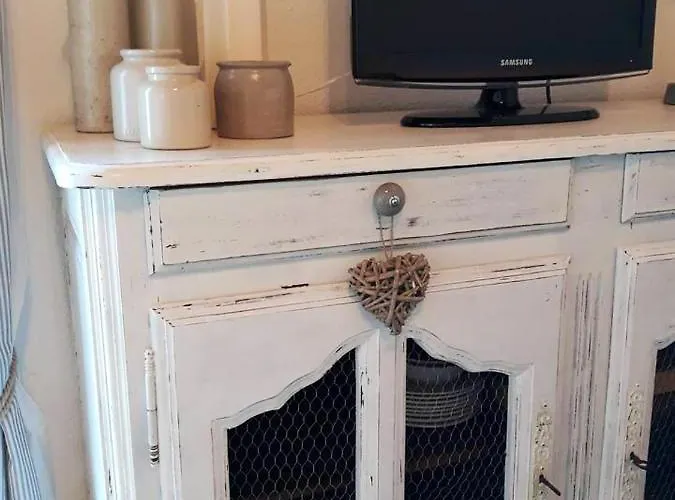 Сasa de vacaciones Maison Charmante Aux Mathes Avec Jardin Clôturé. *