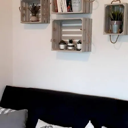 Maison Charmante Aux Mathes Avec Jardin Cloture. بيت للعطل