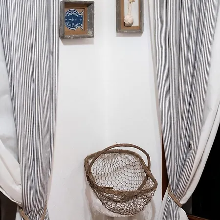 Prázdninový dům Maison Charmante Aux Mathes Avec Jardin Cloture. Les Mathes